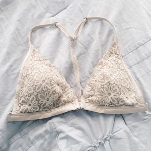 NWOT Victoria’s Secret size M bra